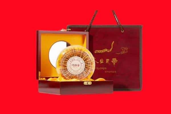 诚信求购:汕头龙湖区高价回收冬虫夏草是按克吗